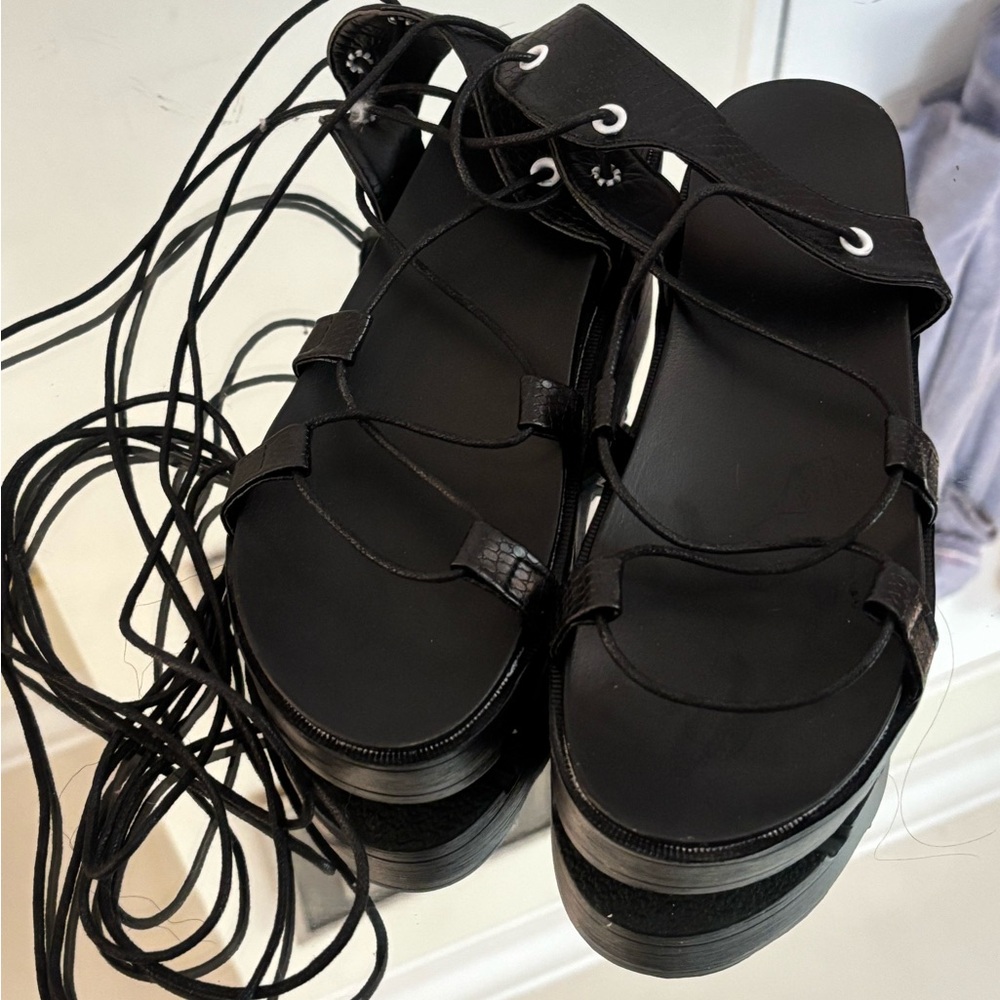Black Platform strappy Sandals